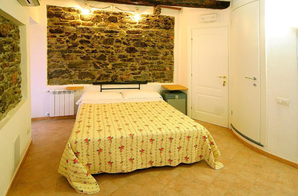 Francamaria Rooms ヴェルナッツァ 部屋 写真