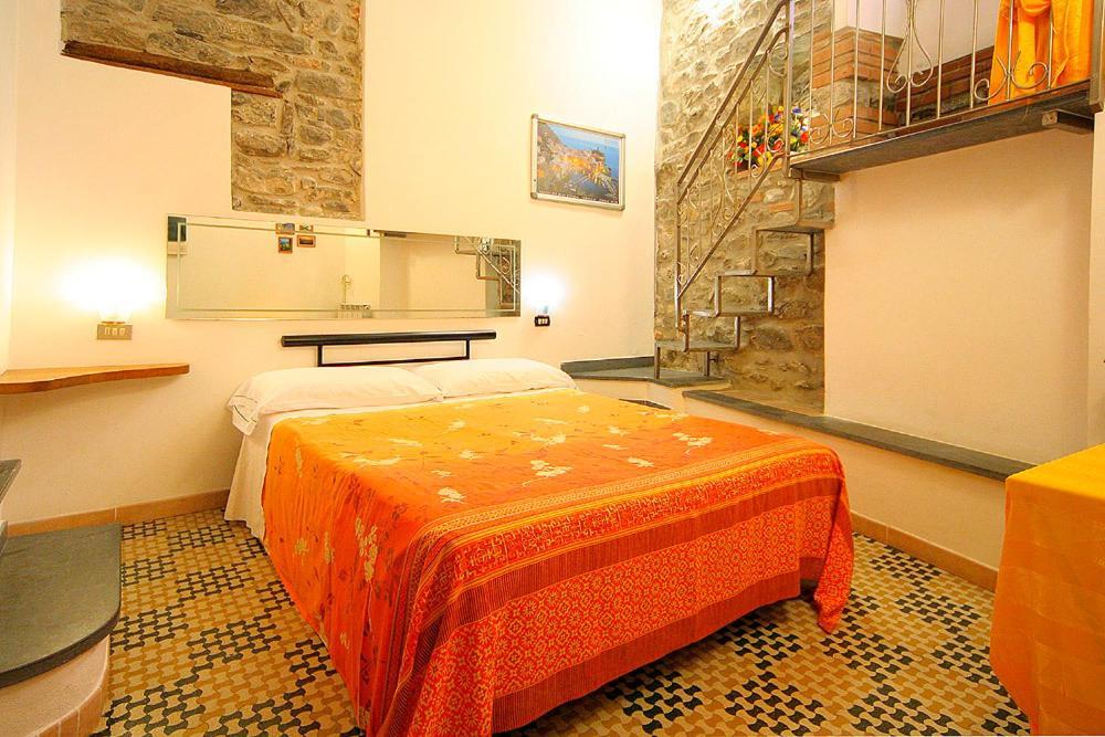 Francamaria Rooms ヴェルナッツァ 部屋 写真