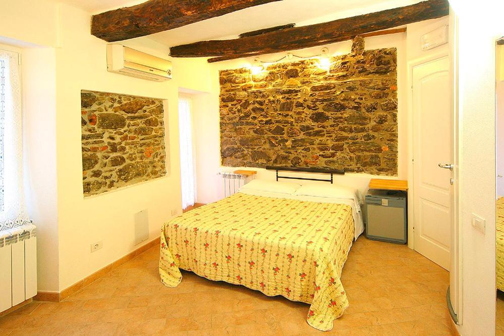 Francamaria Rooms ヴェルナッツァ 部屋 写真